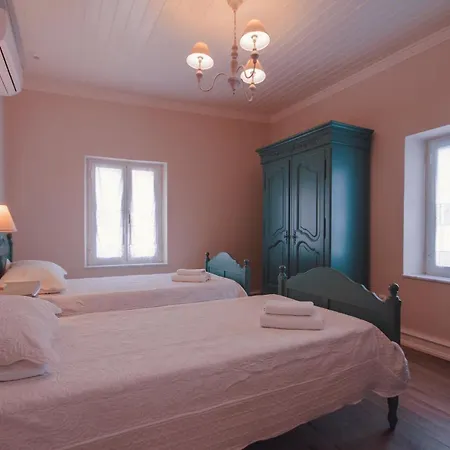 The Durrell White House * Калами